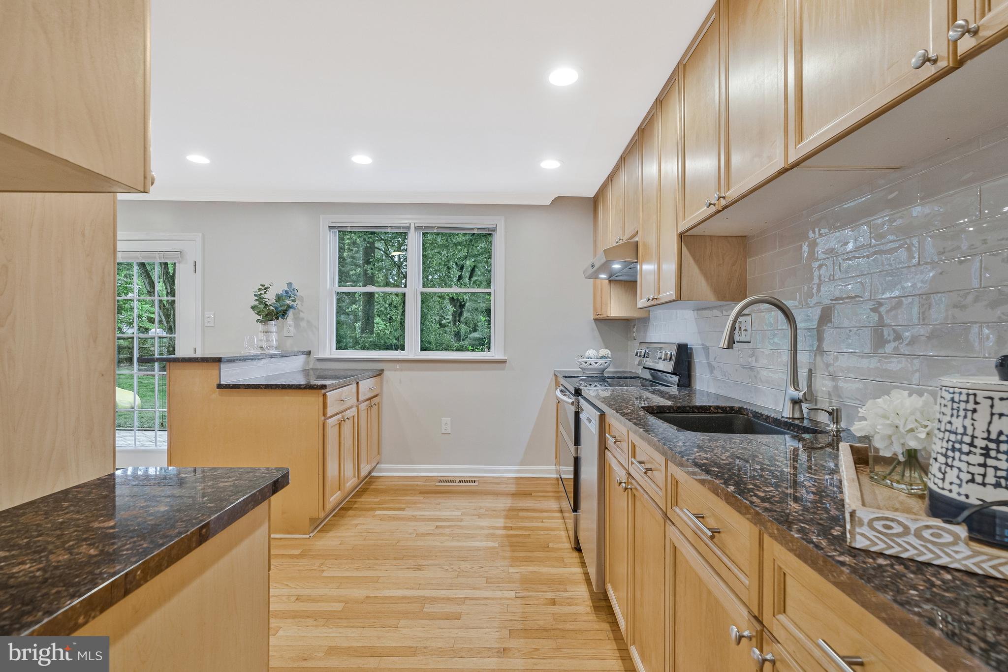 GLENBROOKE WOODS - Residential