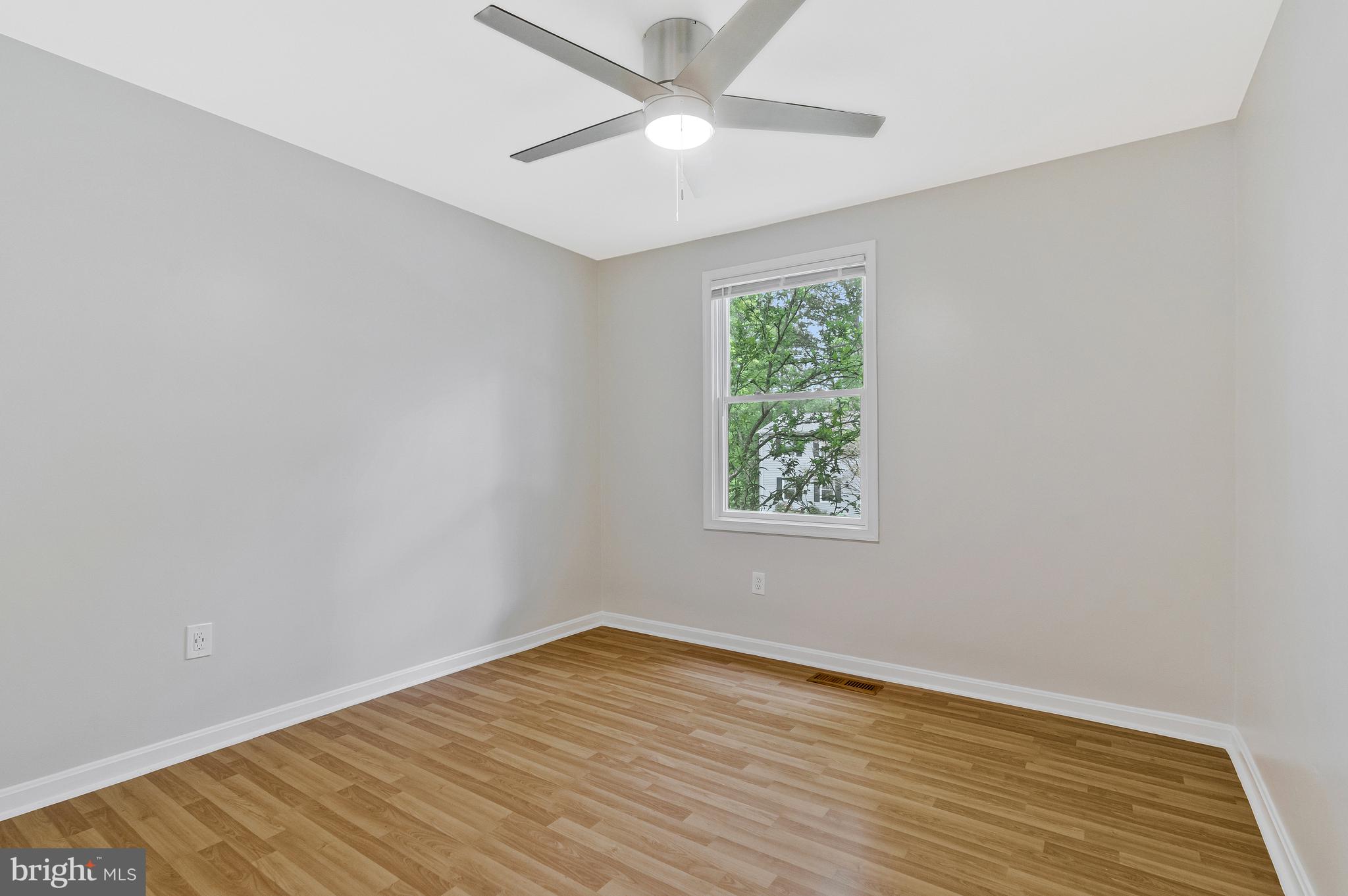 GLENBROOKE WOODS - Residential