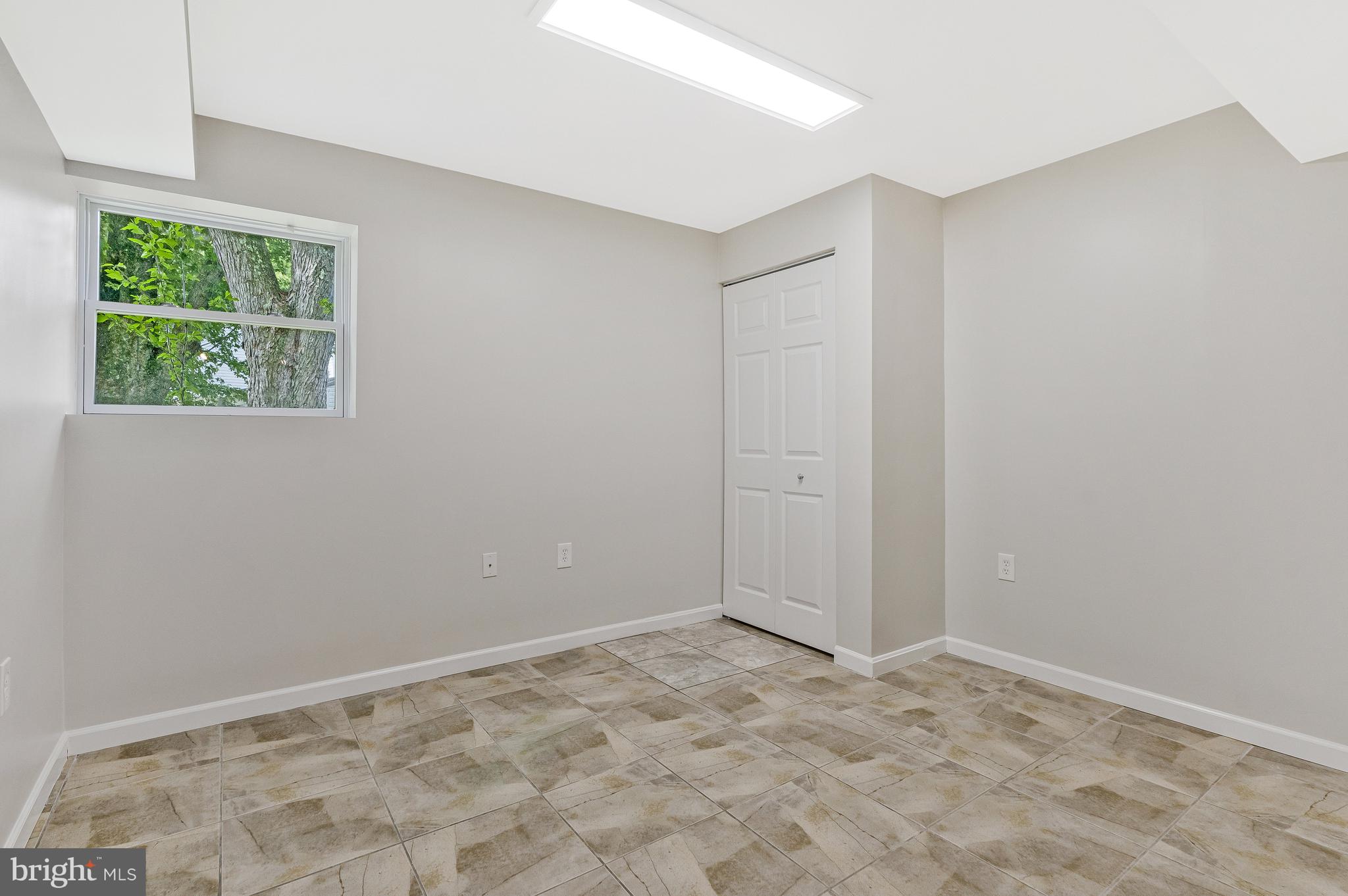 GLENBROOKE WOODS - Residential