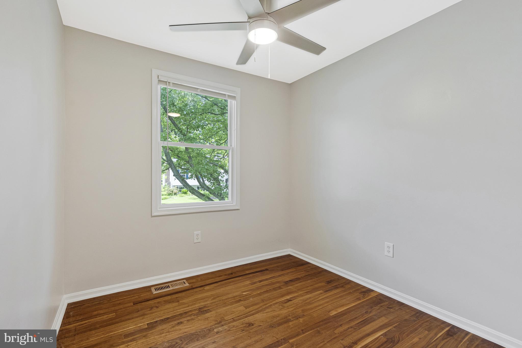 GLENBROOKE WOODS - Residential