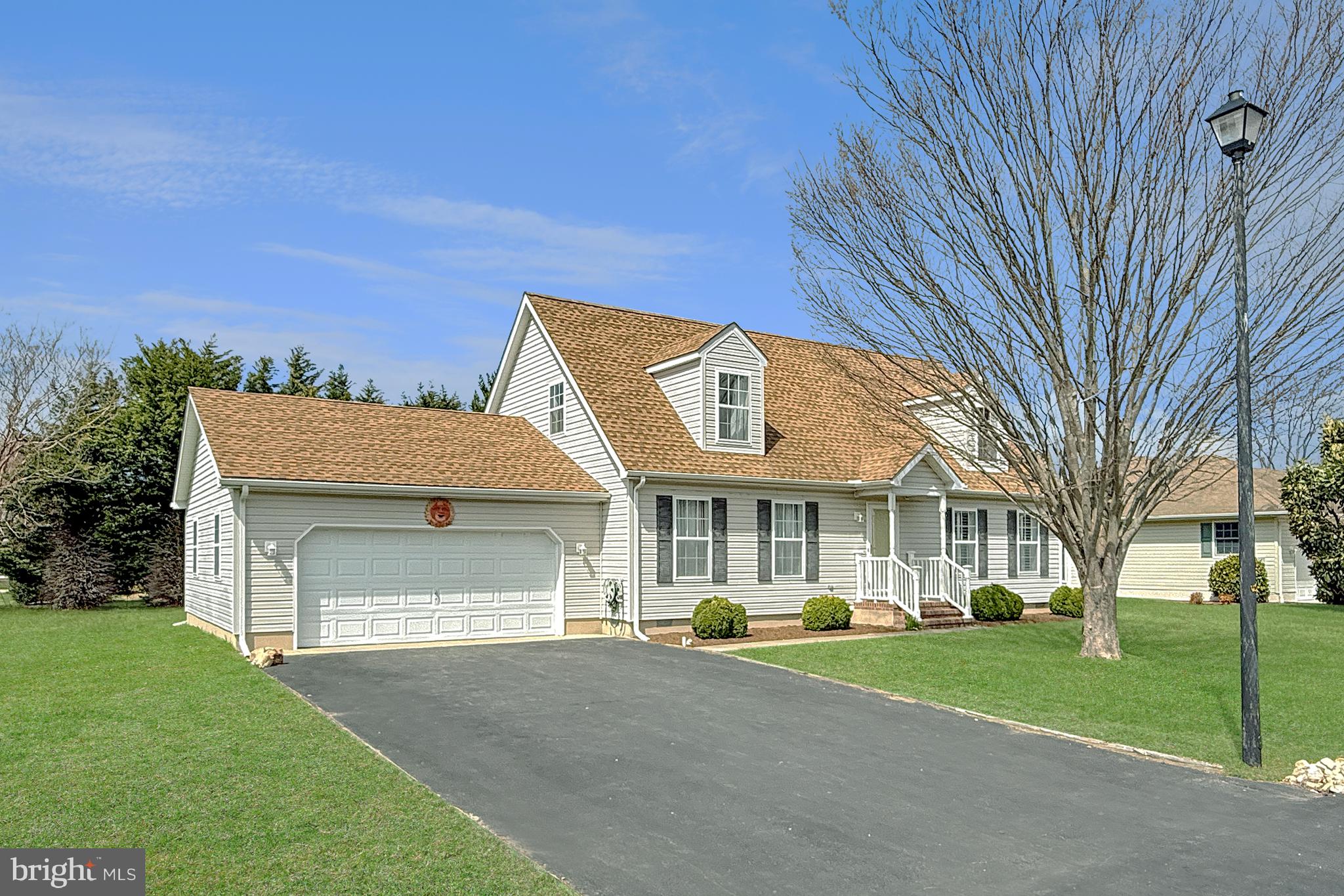 214 MARINA DRIVE