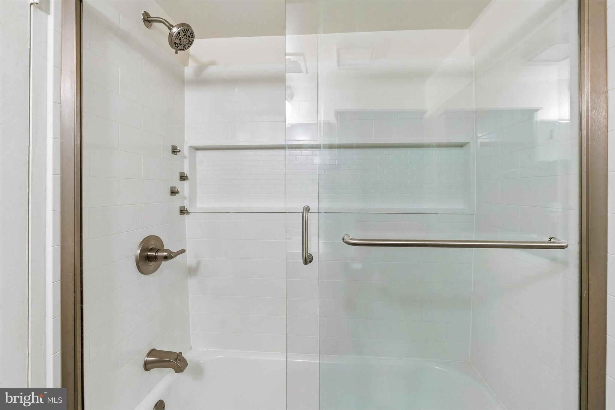 ART MUSEUM AREA - Residential