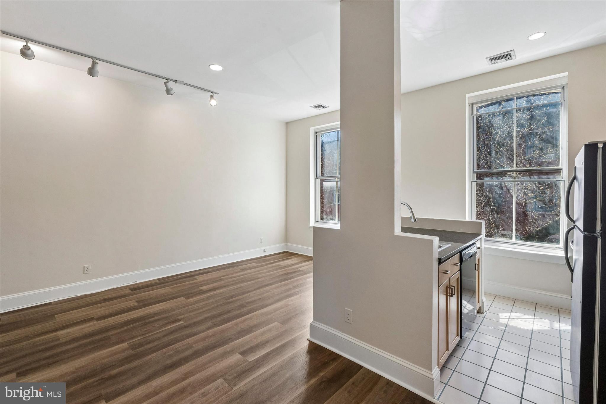 ART MUSEUM AREA - Residential