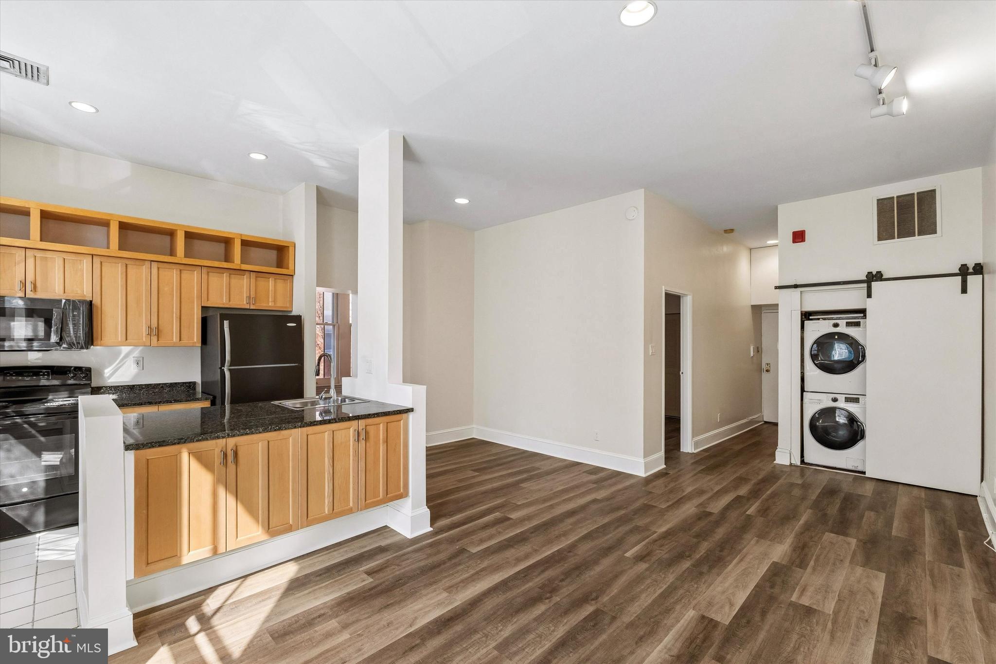 ART MUSEUM AREA - Residential