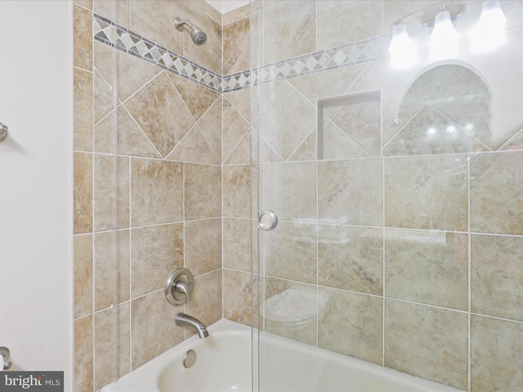 LAUREL RIDGE - Residential