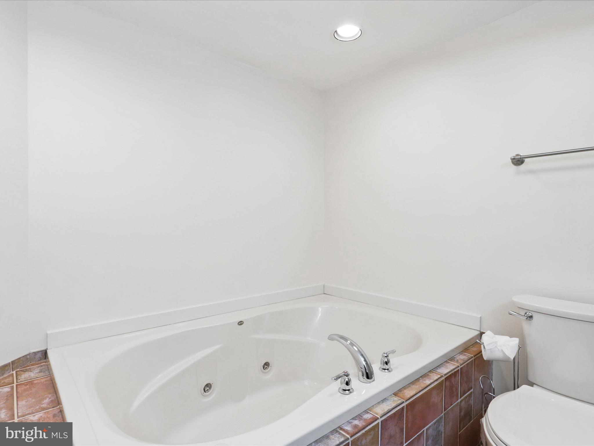 LAUREL RIDGE - Residential