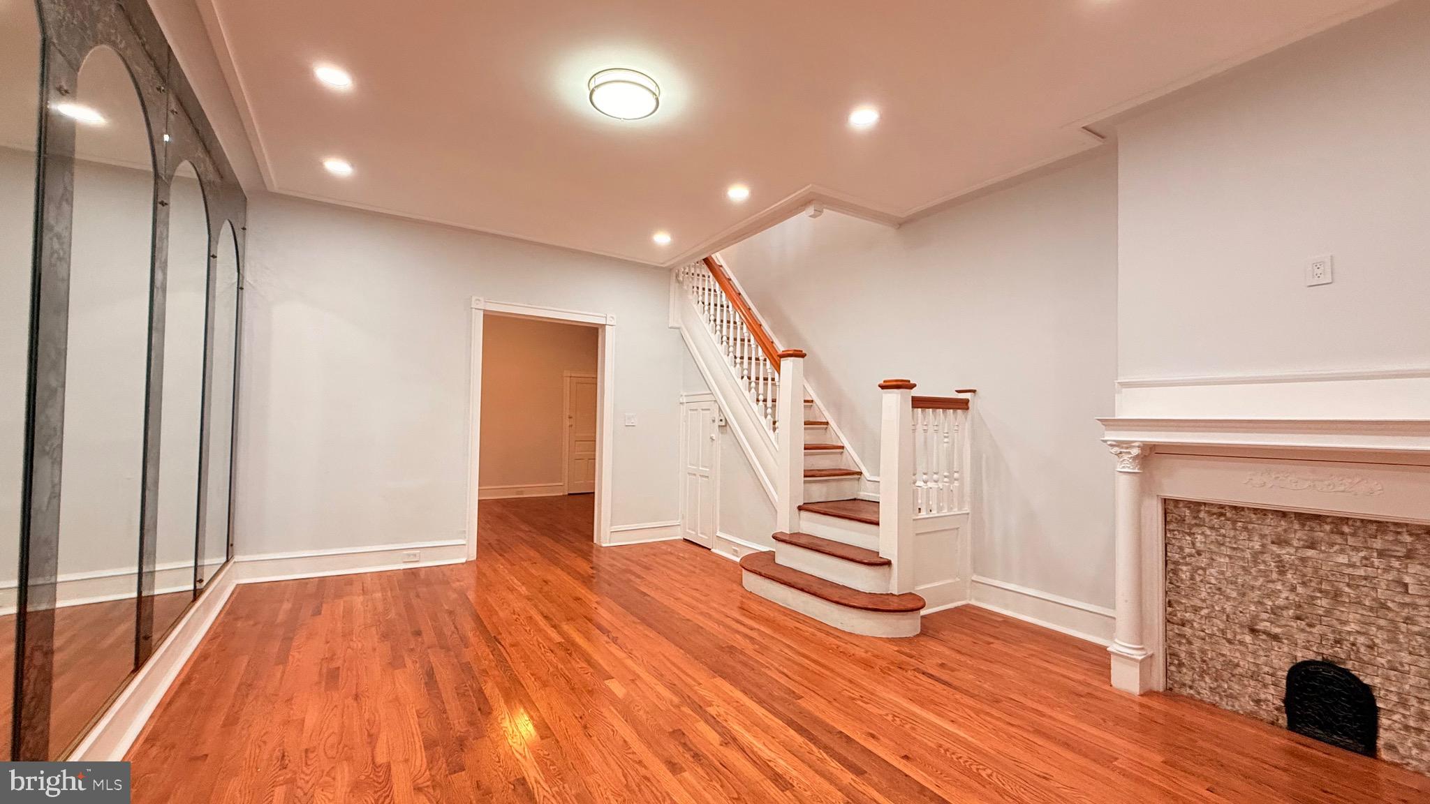 HUNTING PARK - Residential