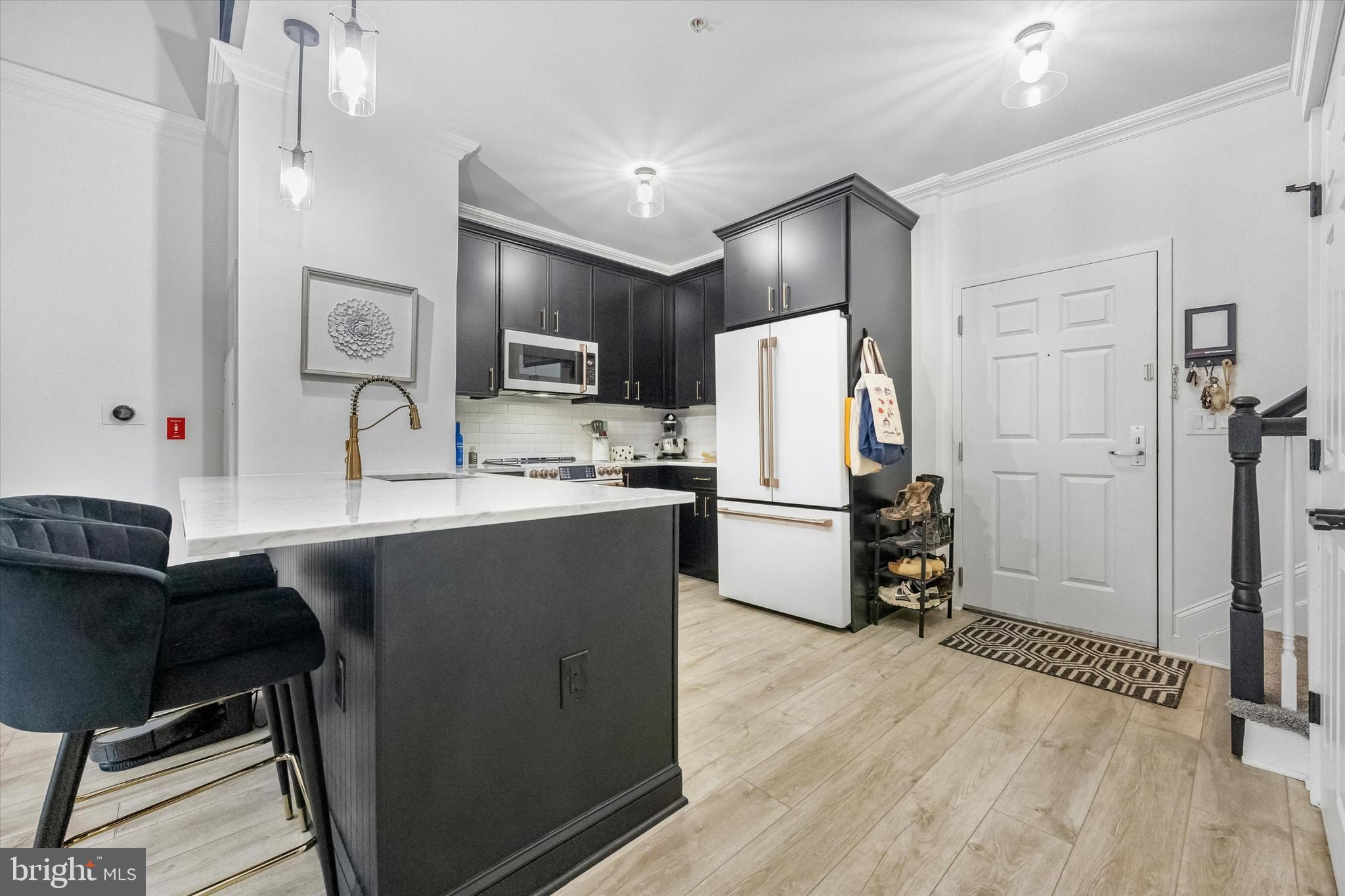 THE GRANDE AT RIVERVIEW - Residential