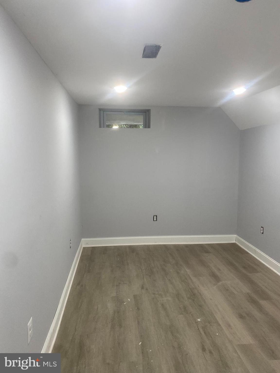WAVERLY - Residential