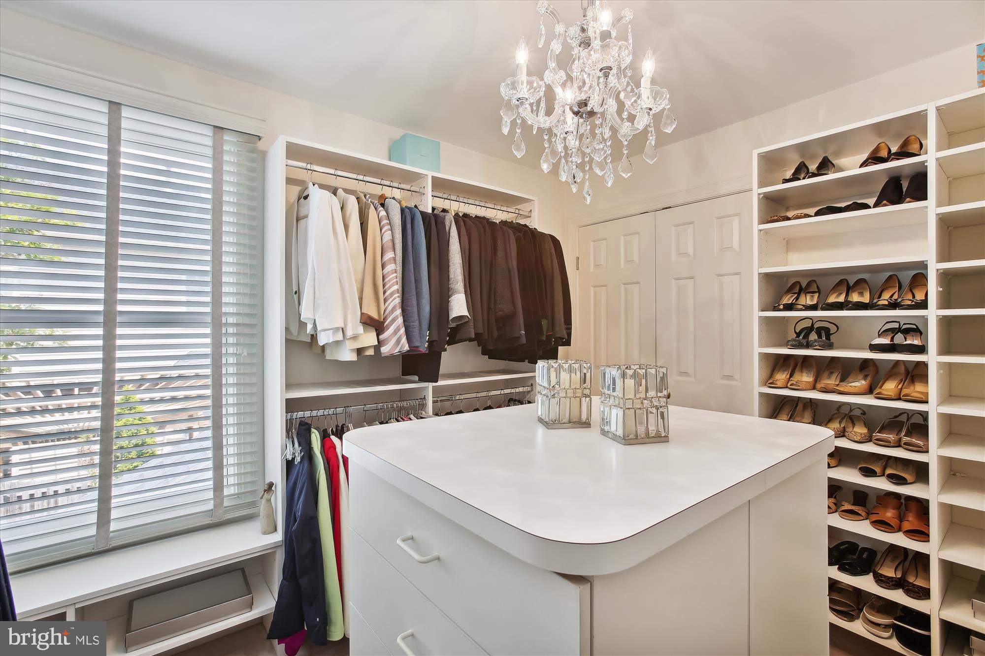 MADRILLON ESTATES - Residential