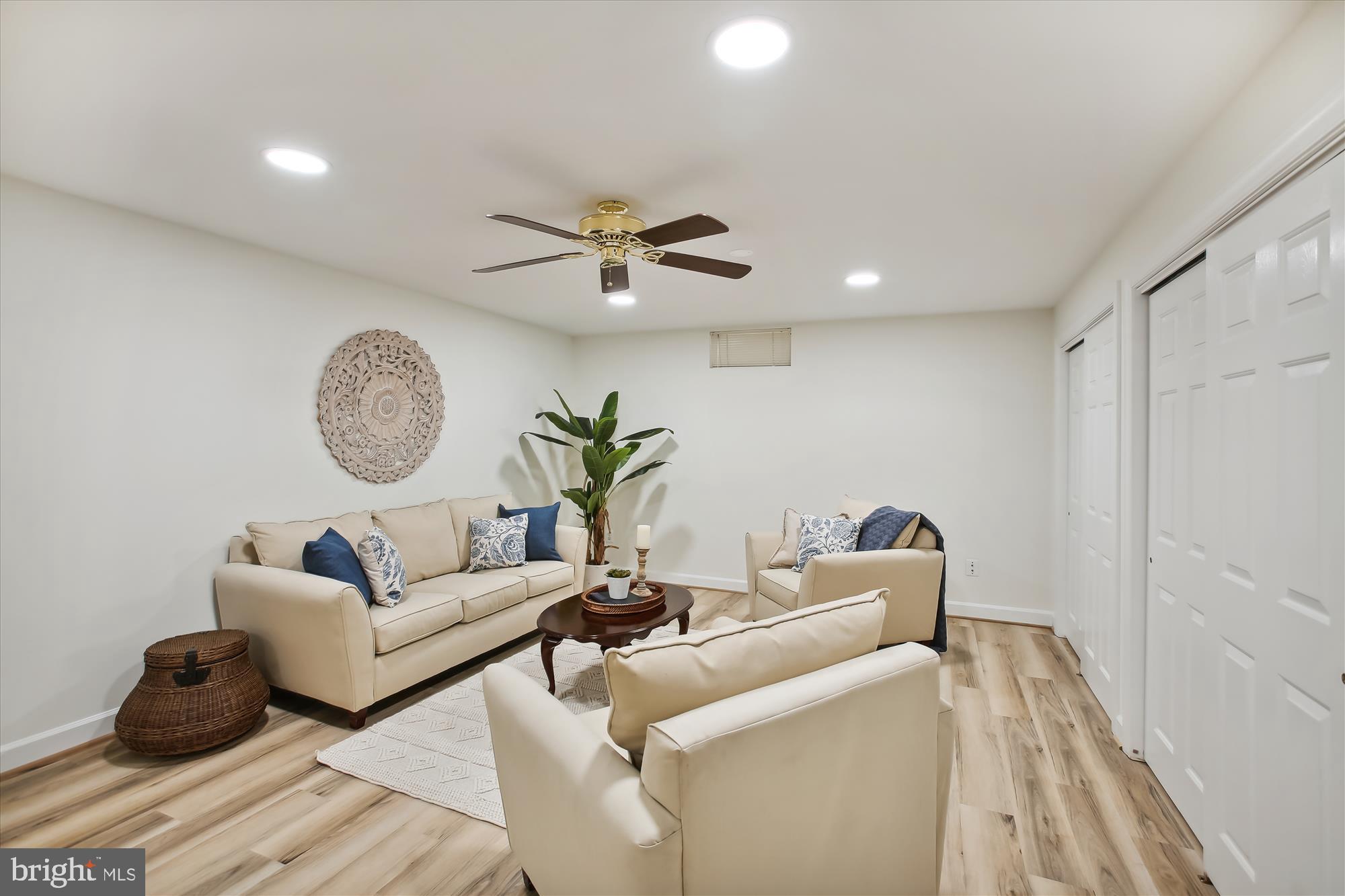 MADRILLON ESTATES - Residential