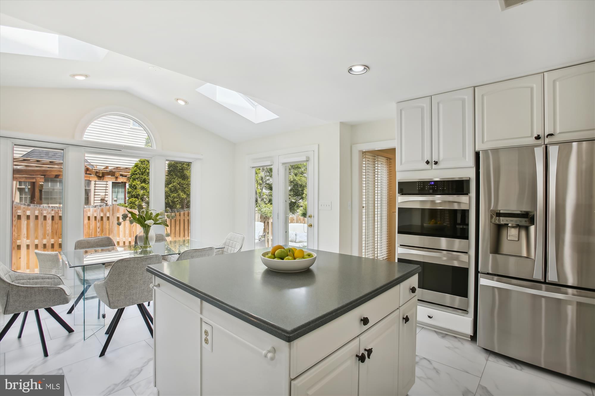 MADRILLON ESTATES - Residential