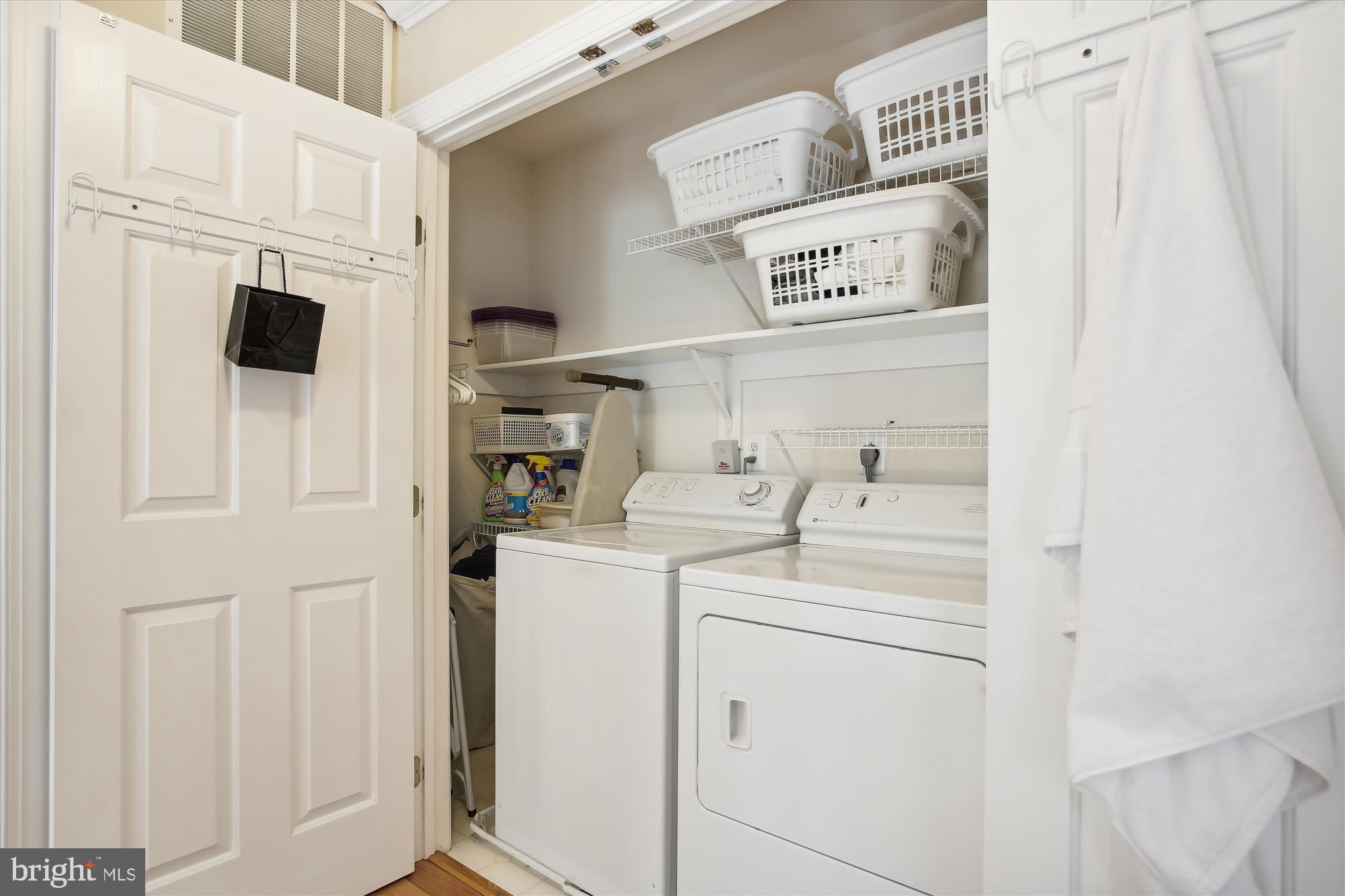 MADRILLON ESTATES - Residential