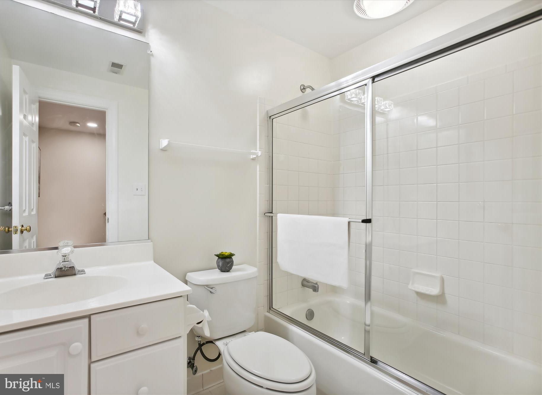 MADRILLON ESTATES - Residential