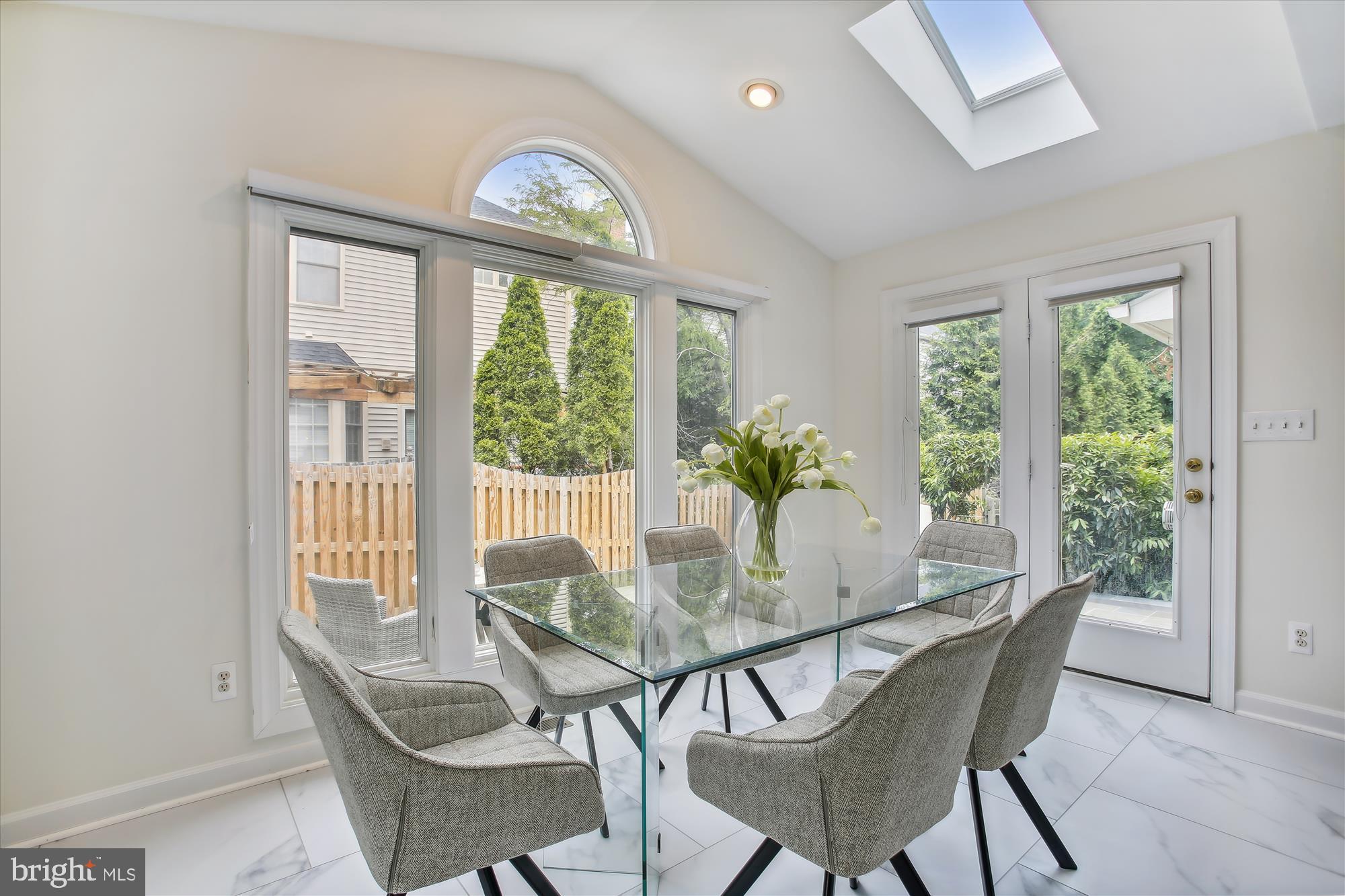 MADRILLON ESTATES - Residential