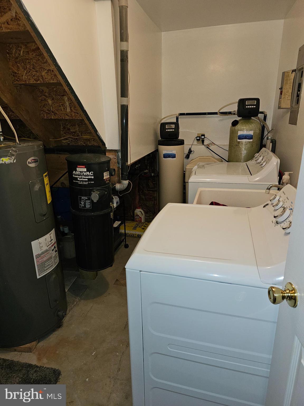 TOWAMENSING TRAILS - Residential