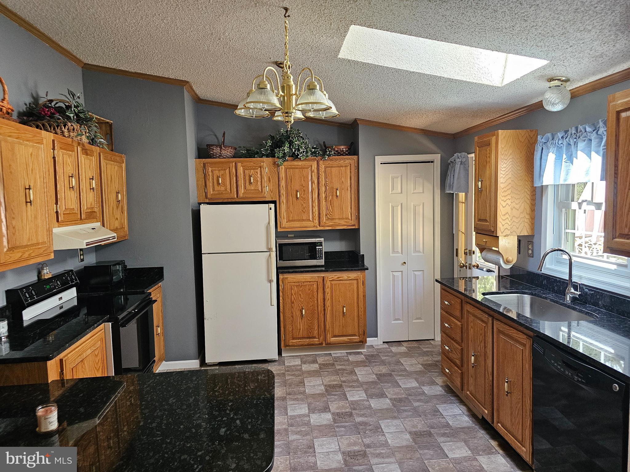 TOWAMENSING TRAILS - Residential