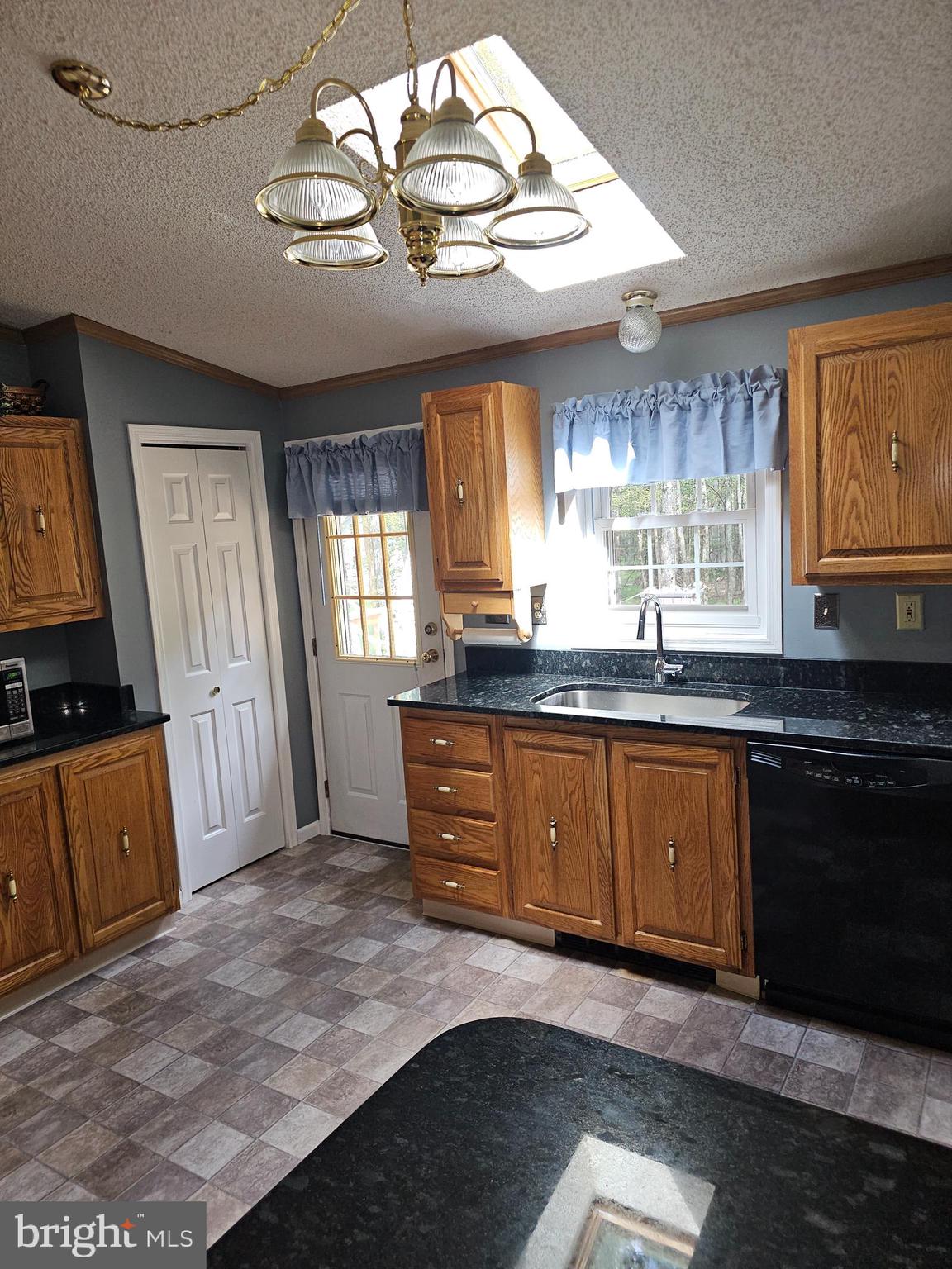 TOWAMENSING TRAILS - Residential