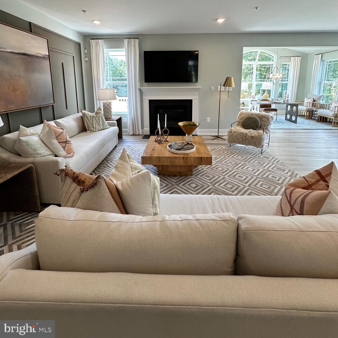 ST CHARLES - Residential