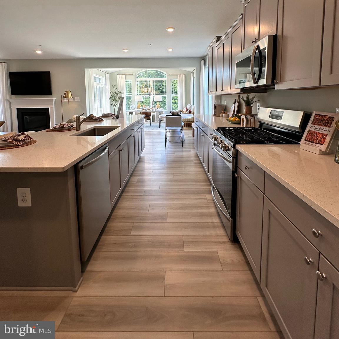 ST CHARLES - Residential