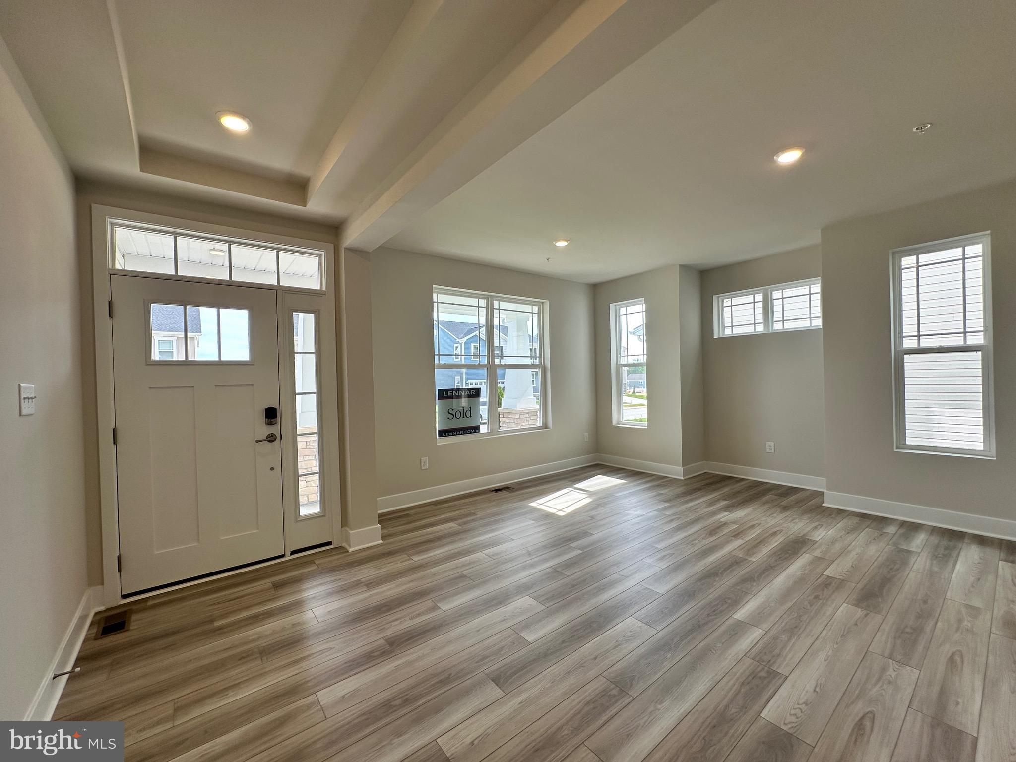 5404 NEWPORT CIRCLE