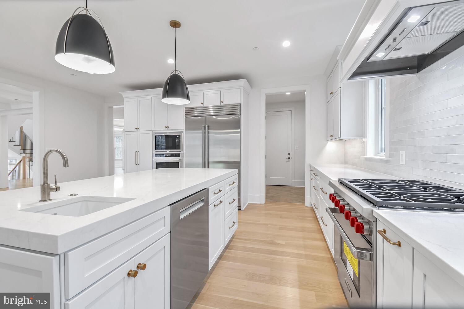 BRADLEY WOODS - Residential