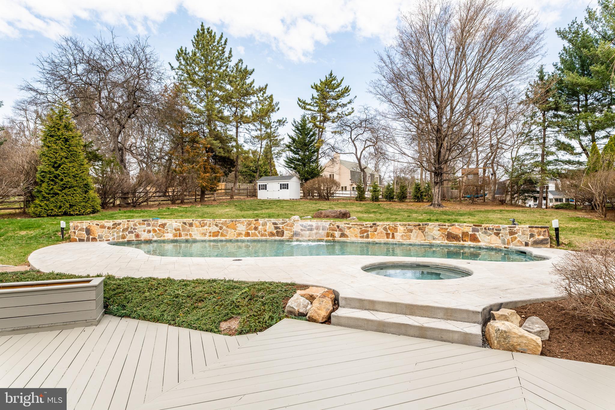 GREENE COUNTRIE - Residential