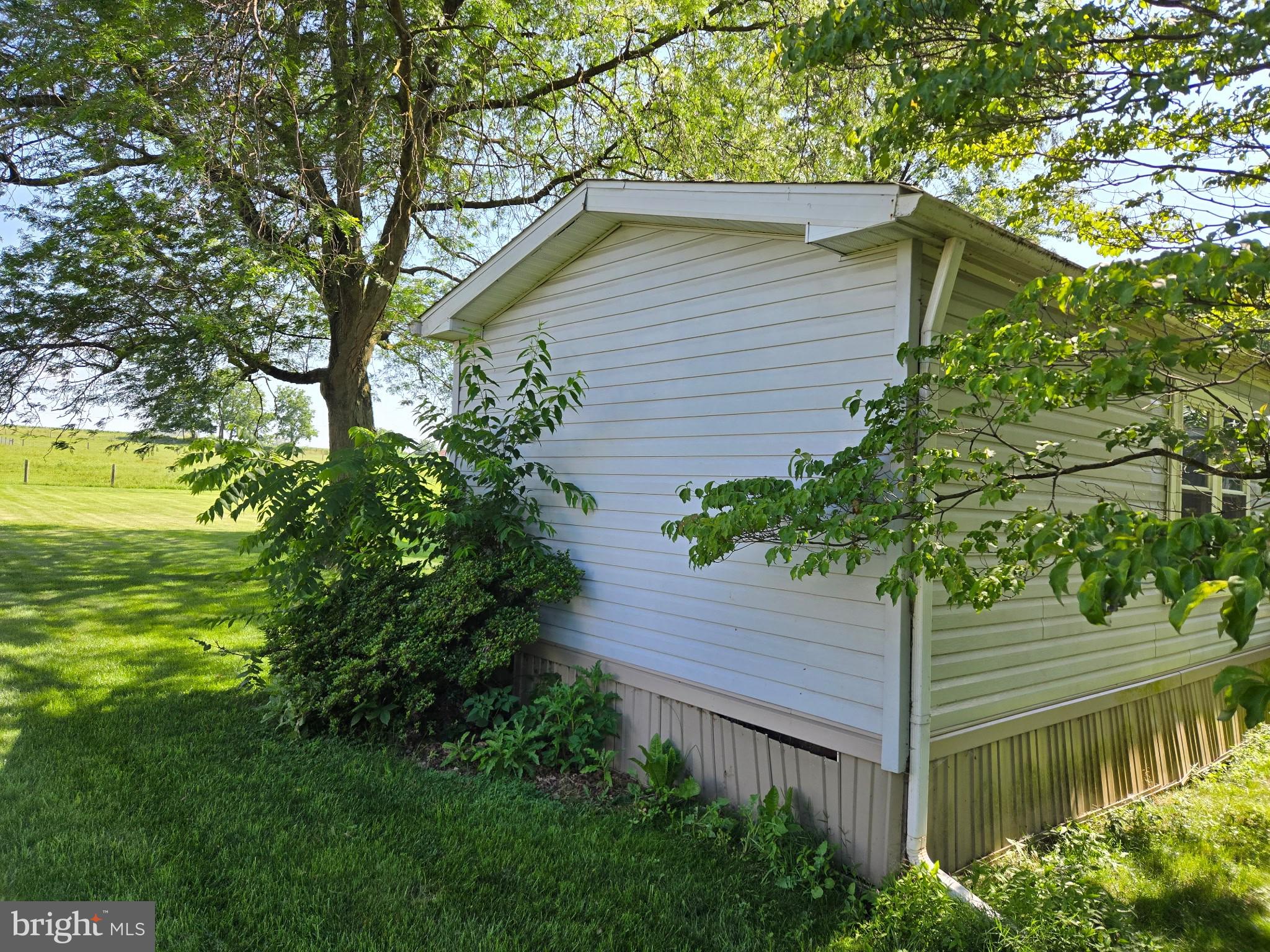 2328 ROCKVALE ROAD