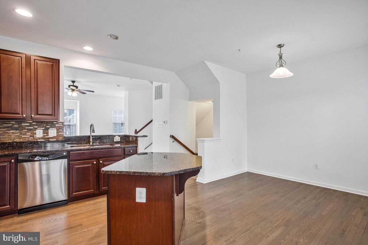 RICHFIELD STATION VILLAGE - Residential