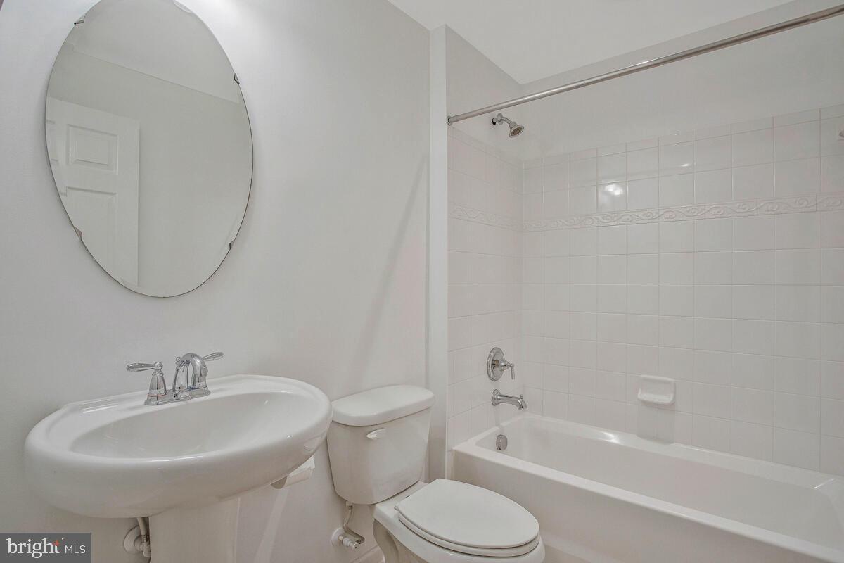 RICHFIELD STATION VILLAGE - Residential