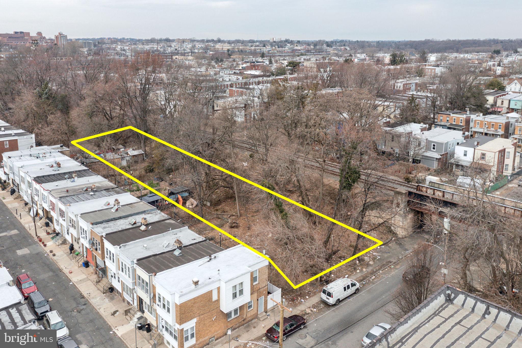For Sale: Spacious Residential Lot in North Philadelphia - Over 14,000 Sq. Ft.
Unlock the potential of this expansive, residential-zoned vacant lot in the heart of North Philadelphia. With over 14,000 square feet of lot area, this property provides an exceptional opportunity for developers, investors, or individuals looking to build or invest in a thriving and up-and-coming neighborhood.
With ample space for new construction, this lot offers the flexibility to create single-family residences, multi-family units, or any other residential project suited to your vision. Non-residential uses could also be approved subject to a variance. The property is conveniently located near essential amenities, including public transportation, schools, shopping, and recreational areas.
Key Features: Over 14,000 sq. ft. of residential-zoned land; Great location in North Philadelphia; Close to public transportation and key amenities including schools, shopping, and recreational areas.
Contact Select Commercial Advisors for more details or to schedule a site visit.