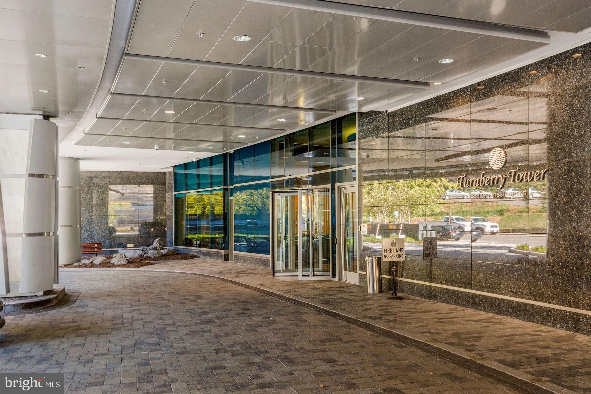 TURNBERRY TOWER - Residential