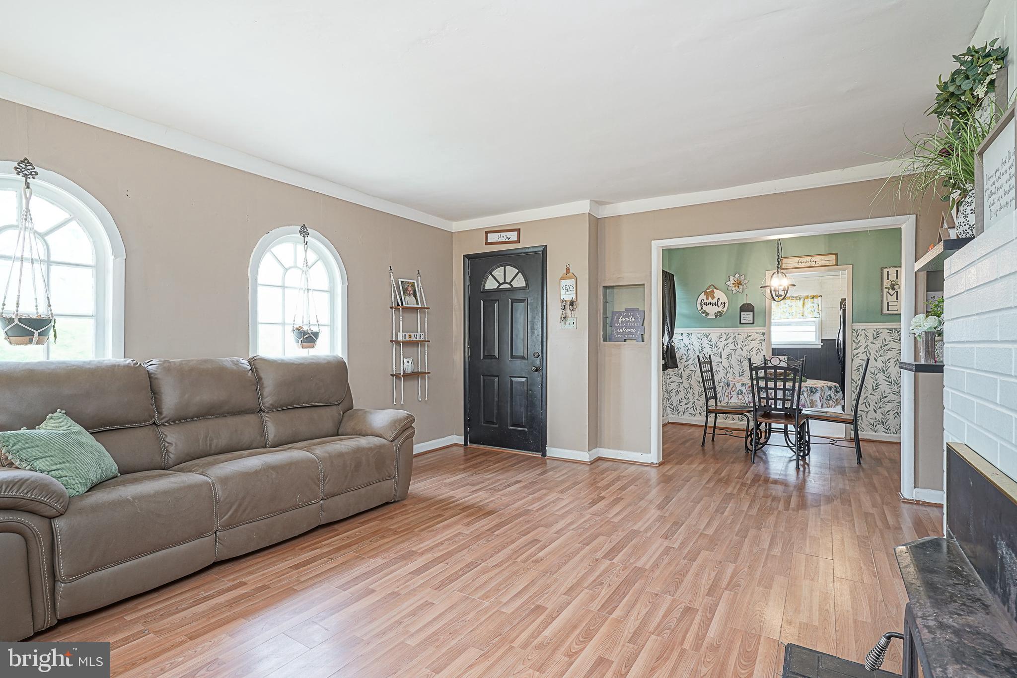 746 E MALAGA ROAD