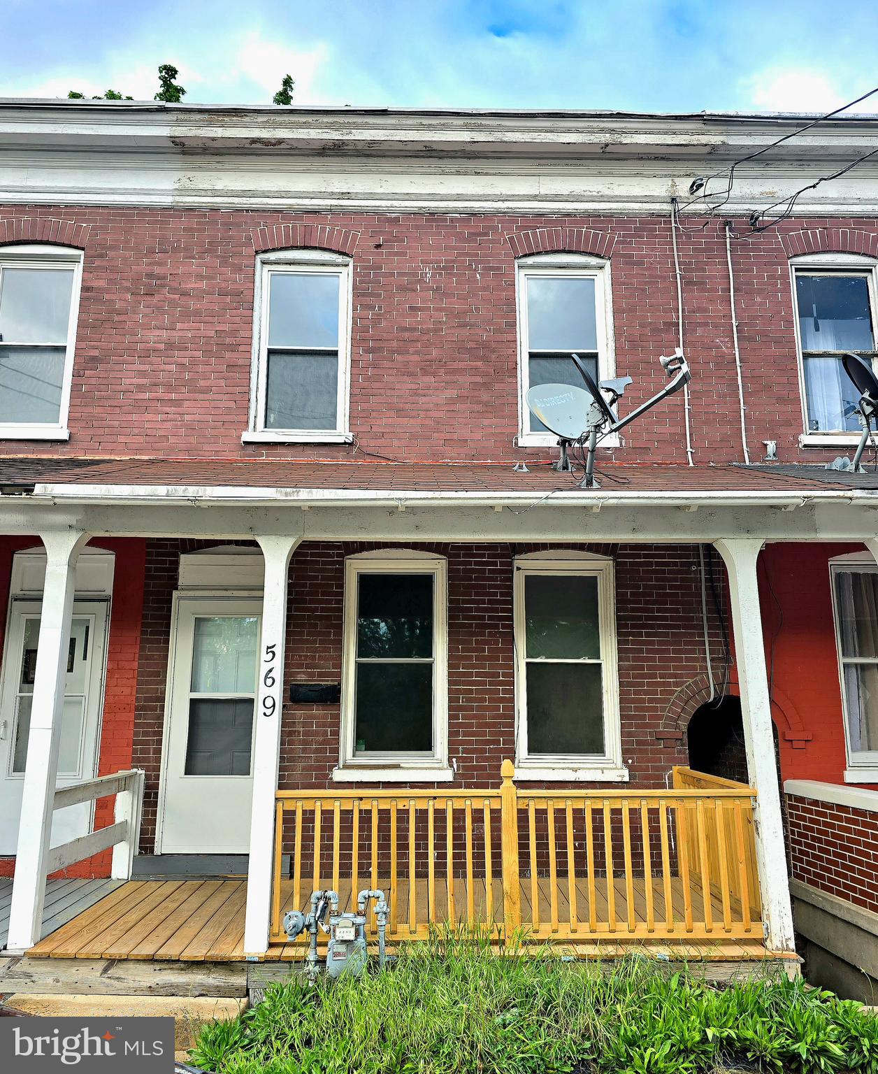 Cozy house for rent 2 bedrooms, full kitchen, living room, and dining room. New flooring and paint throughout. New refrigerator. New front porch and steps out the backdoor. Plenty of on street parking. No Smoking!! Pets allowed with $250 upfront nonrefundable per pet and $50 per month per animal.