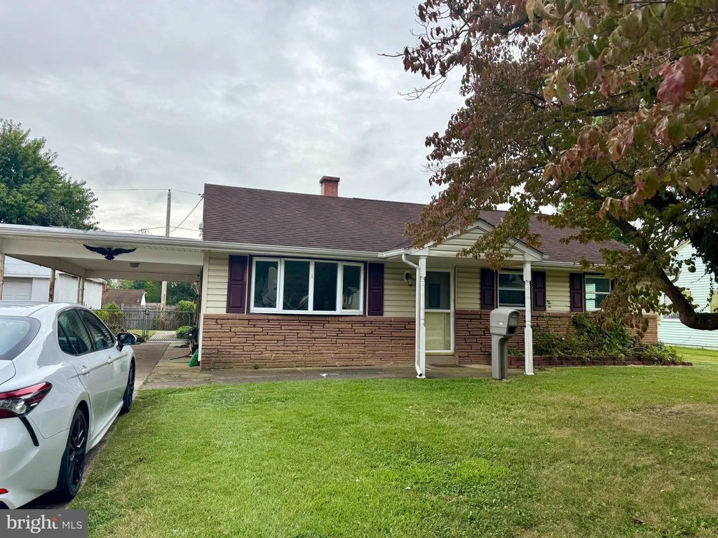 Photo of 168 Edge Avenue, NEW CASTLE, DE 19720 (MLS # DENC2089020)