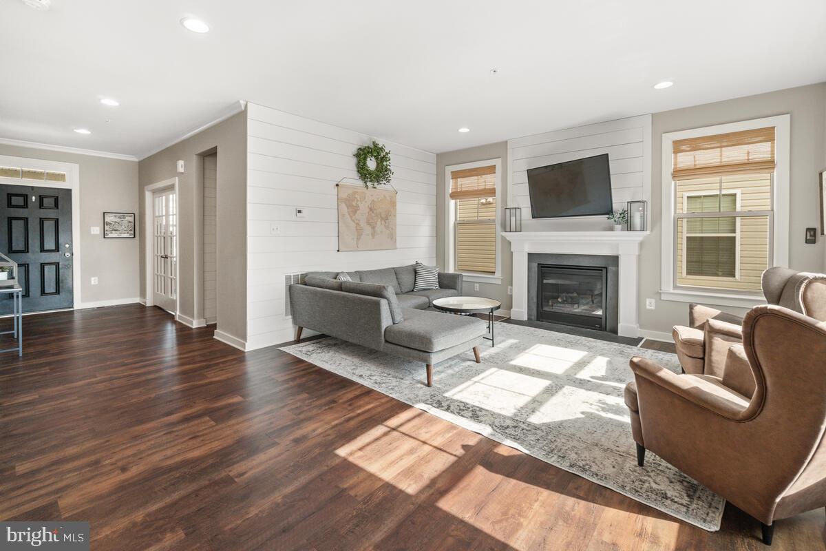 TUSCARORA CREEK - Residential