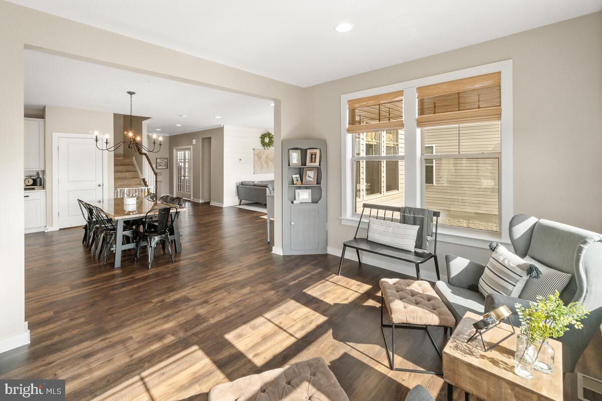 TUSCARORA CREEK - Residential