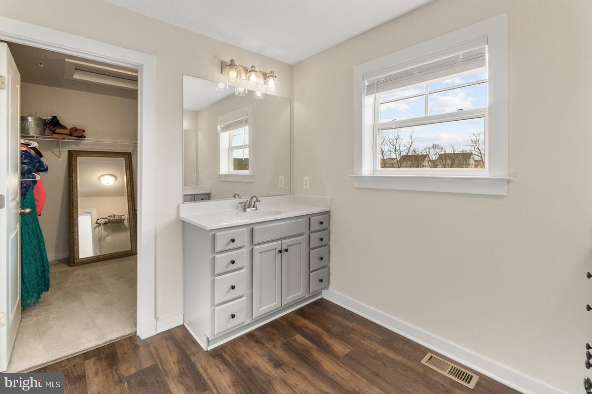 TUSCARORA CREEK - Residential