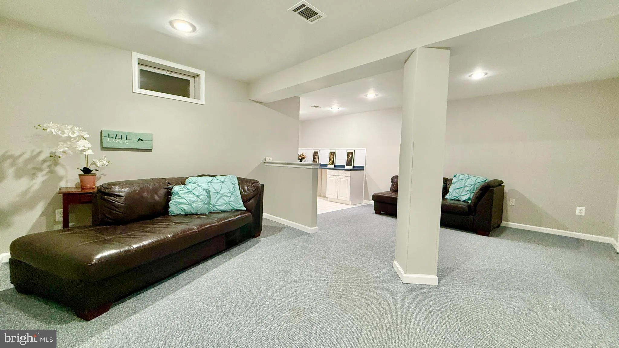 Princeton, New Jersey 08540, United States, 3 Bedrooms Bedrooms, ,3 BathroomsBathrooms,Residential,Contingent,122626