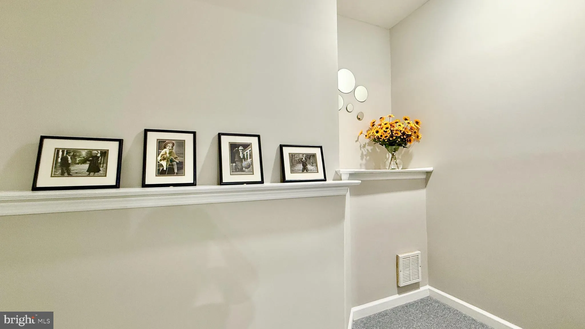 Princeton, New Jersey 08540, United States, 3 Bedrooms Bedrooms, ,3 BathroomsBathrooms,Residential,Contingent,122626