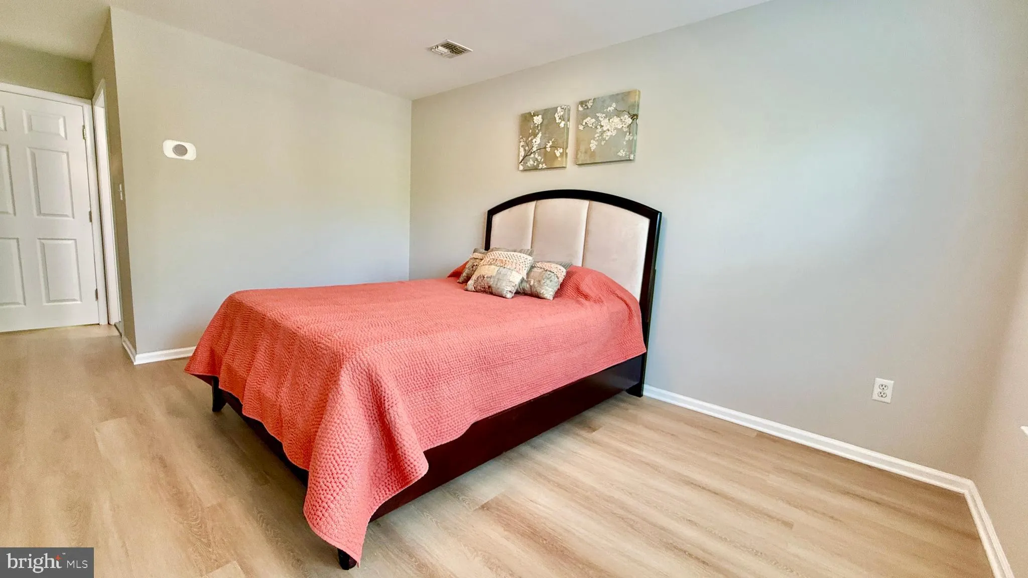 Princeton, New Jersey 08540, United States, 3 Bedrooms Bedrooms, ,3 BathroomsBathrooms,Residential,Contingent,122626