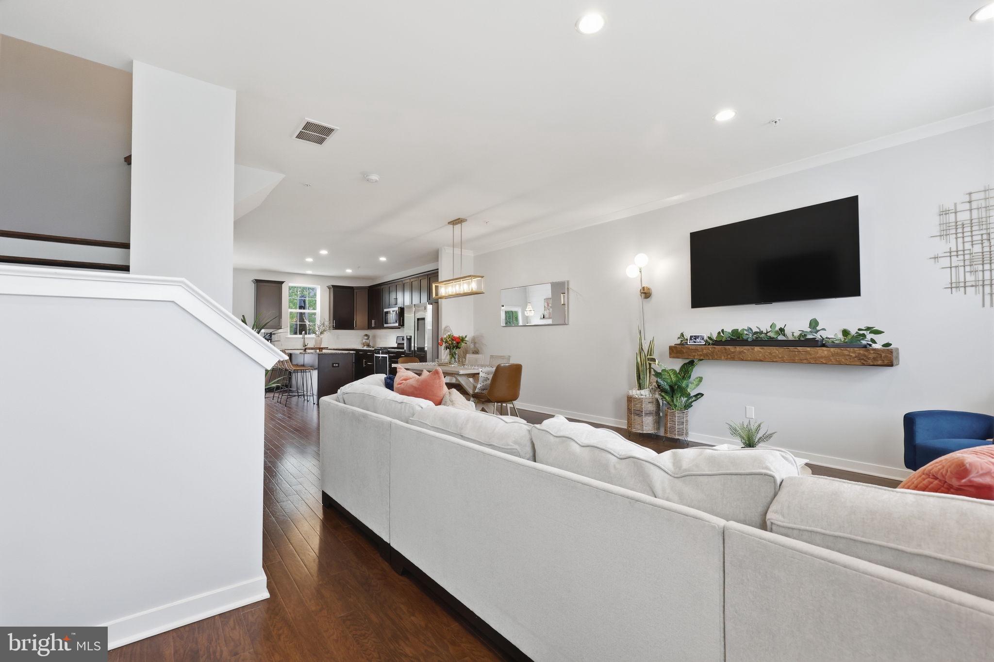 HATBORO STATION - Residential