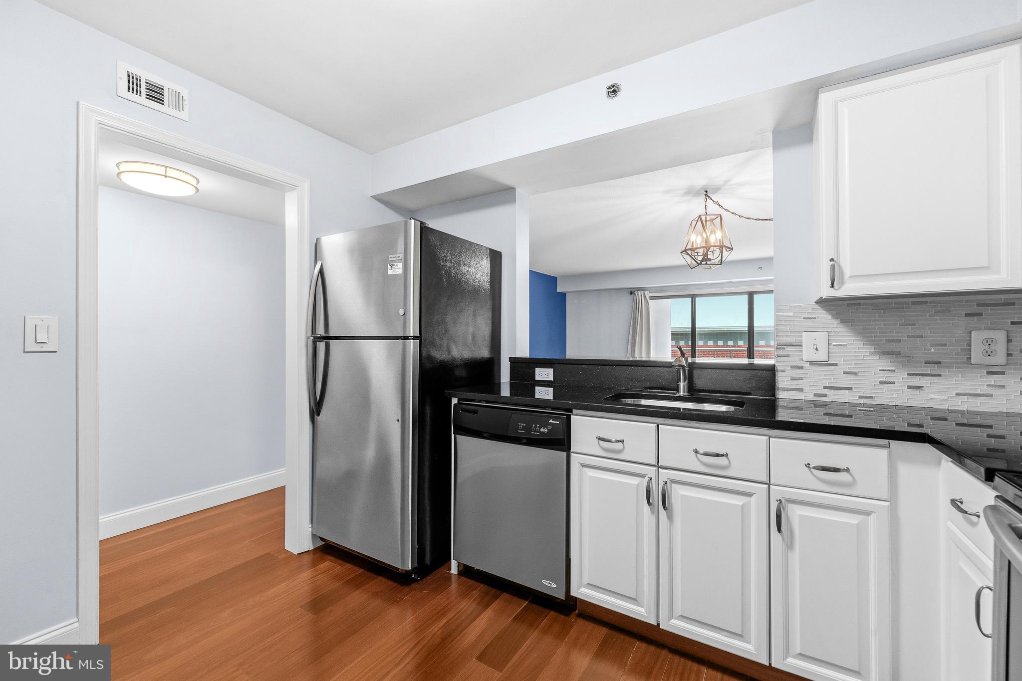 545 E BRADDOCK ROAD 304