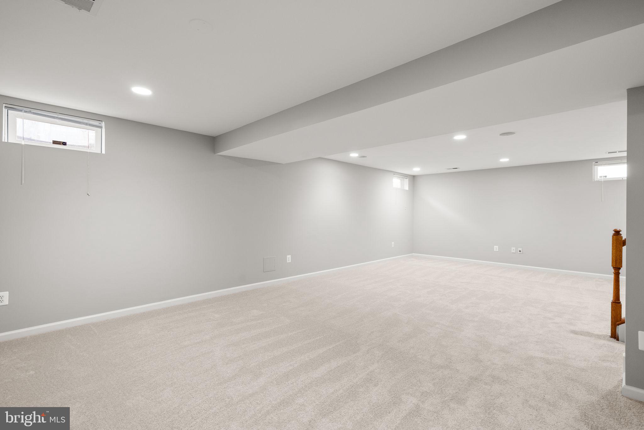 THE VISTAS AT WOODCLIFFE PARK - Residential