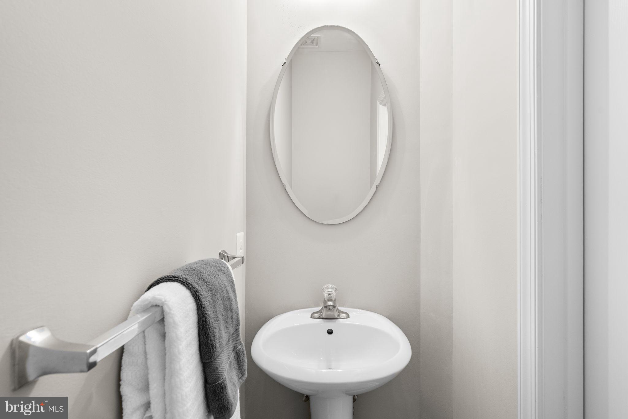 THE VISTAS AT WOODCLIFFE PARK - Residential