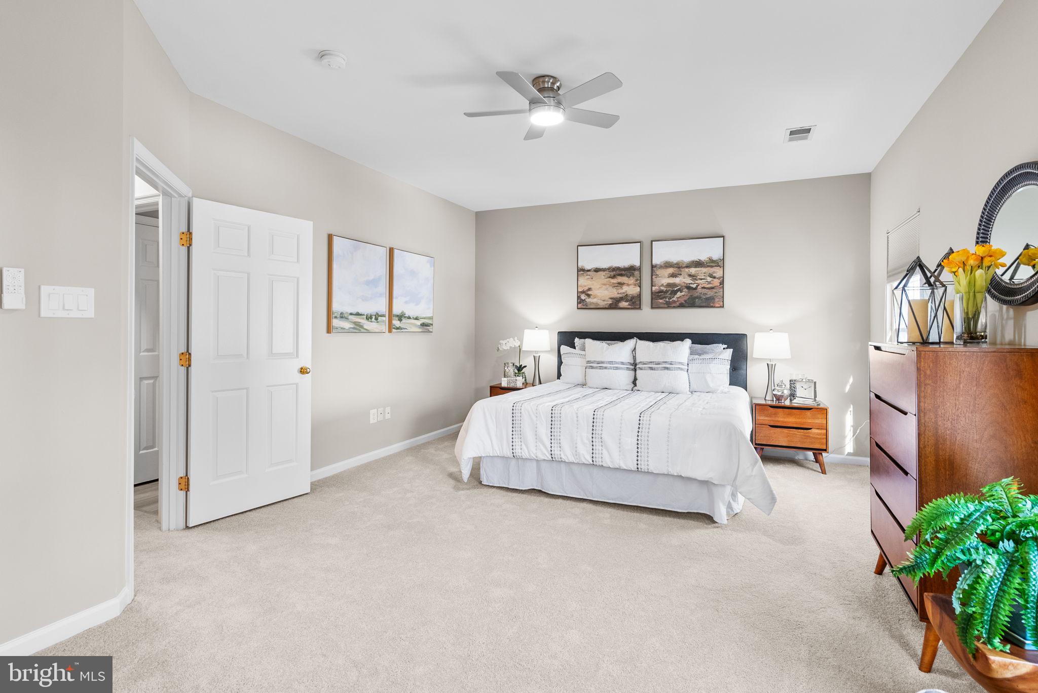 THE VISTAS AT WOODCLIFFE PARK - Residential