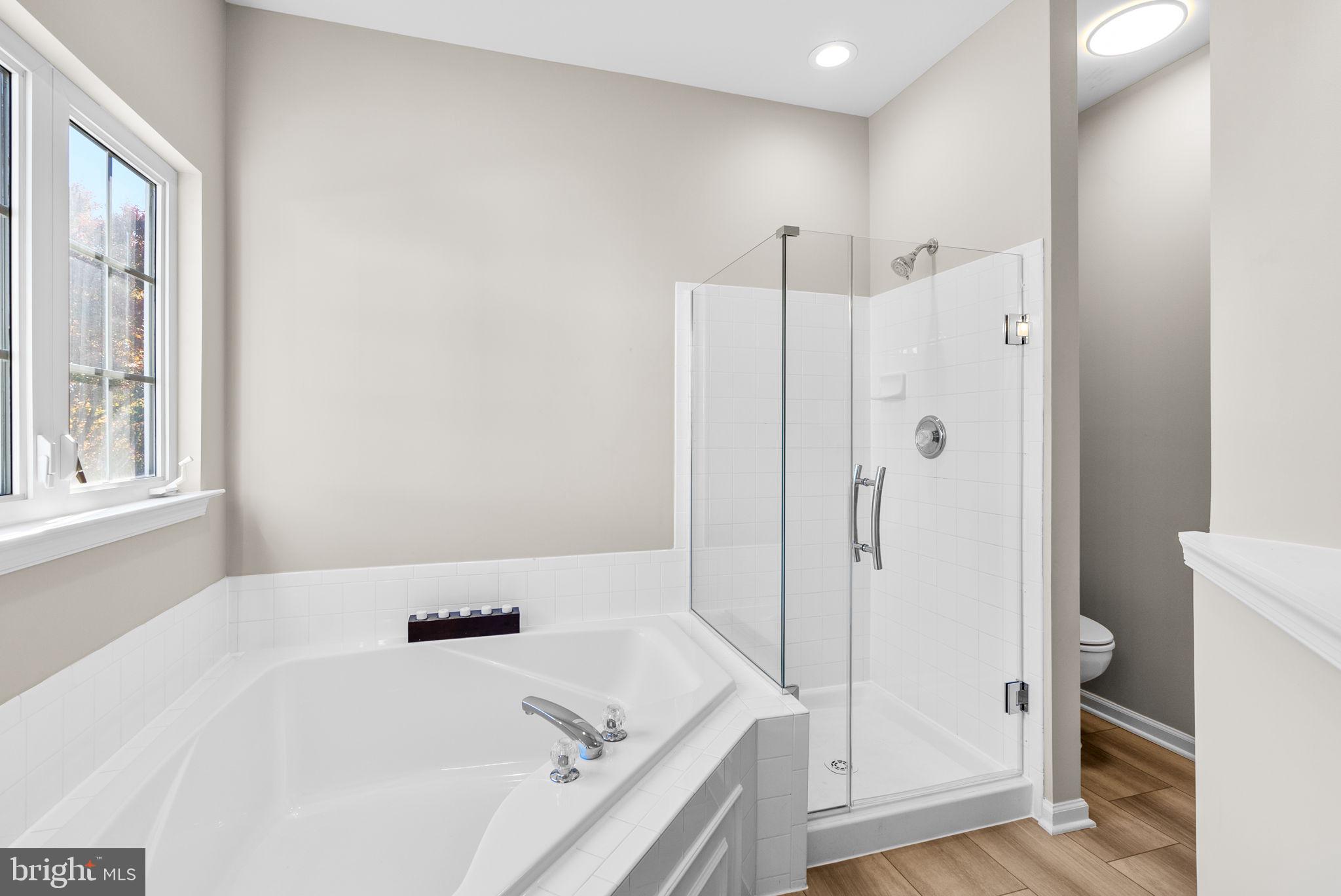 THE VISTAS AT WOODCLIFFE PARK - Residential