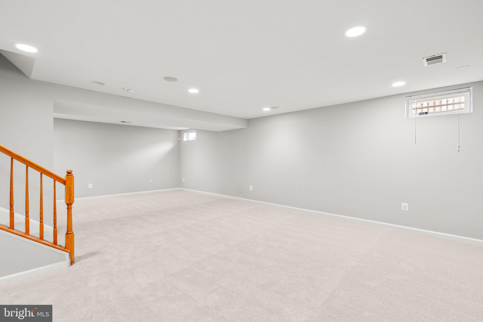 THE VISTAS AT WOODCLIFFE PARK - Residential