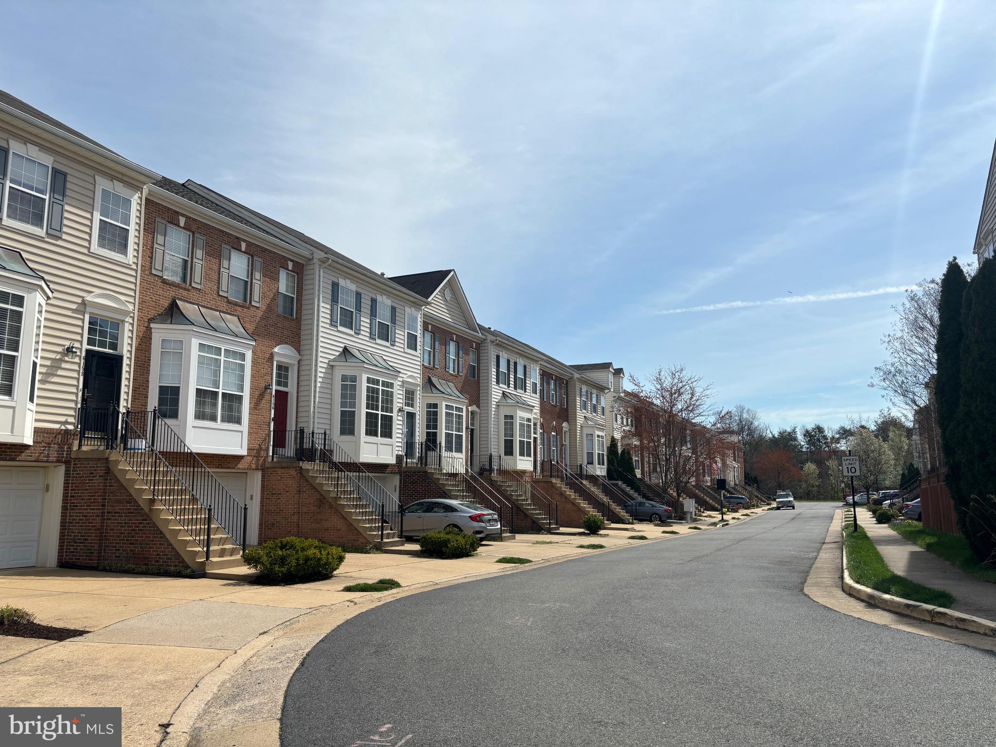 AUTUMN CHASE HUNT - Residential Lease