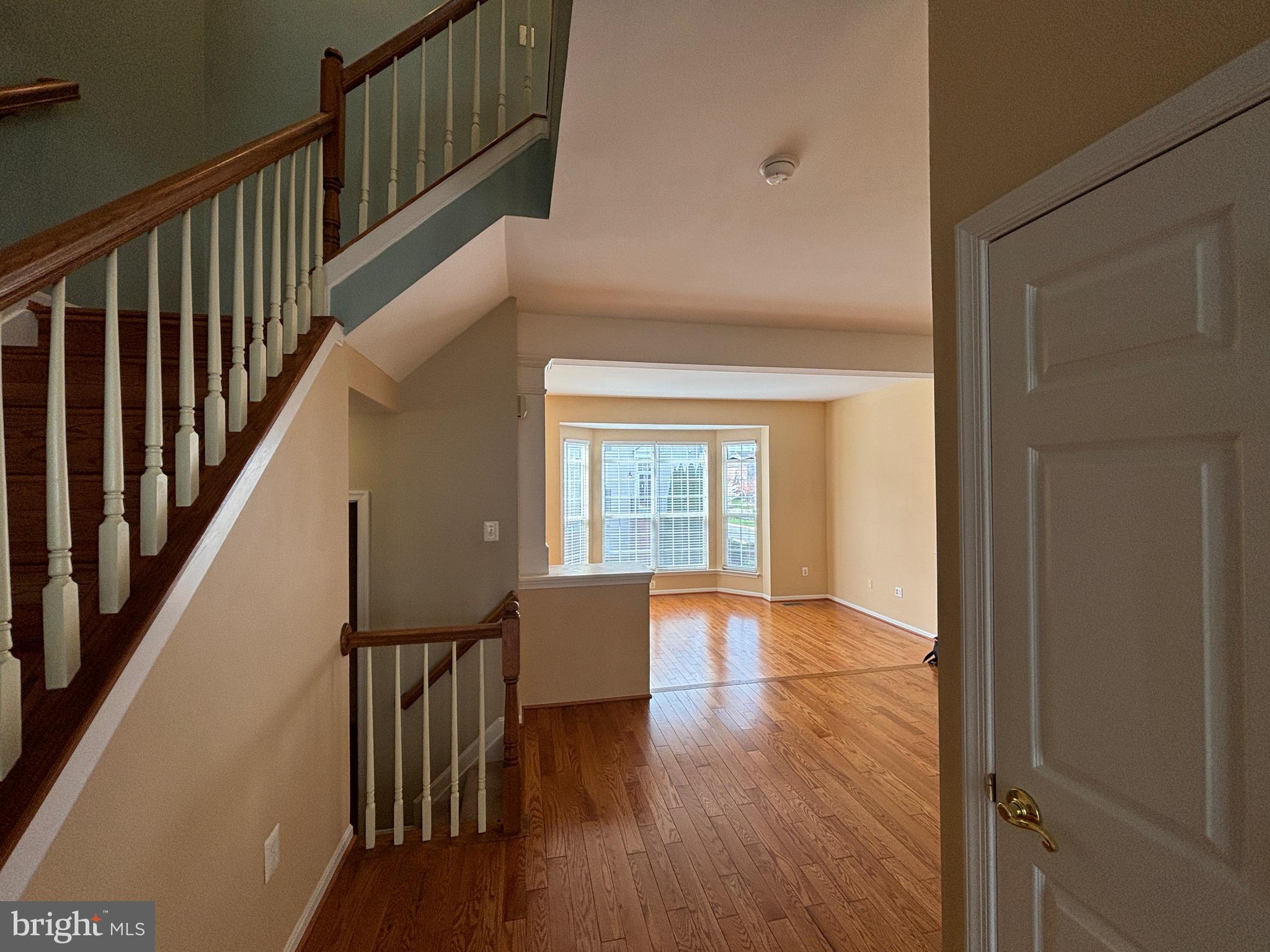 AUTUMN CHASE HUNT - Residential Lease